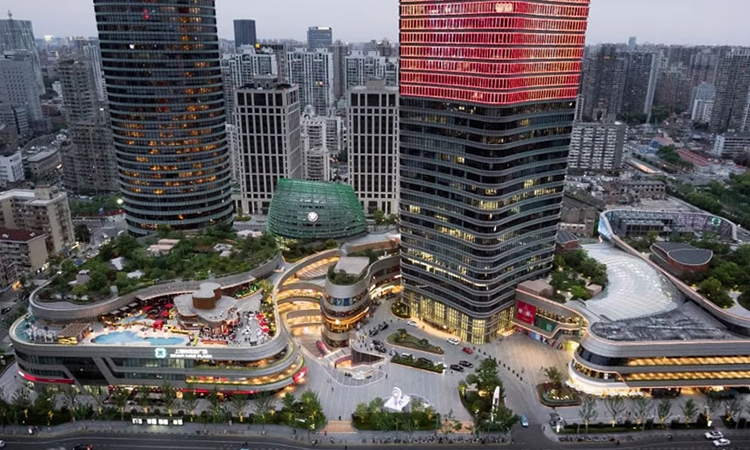 上海白玉蘭廣場(chǎng)寫(xiě)字樓遠(yuǎn)景 上海白玉蘭廣場(chǎng)寫(xiě)字樓遠(yuǎn)景