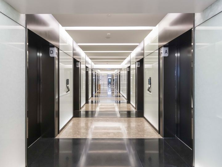 上海白玉蘭廣場(chǎng)寫(xiě)字樓電梯辦公樓層 上海白玉蘭廣場(chǎng)寫(xiě)字樓電梯辦公樓層