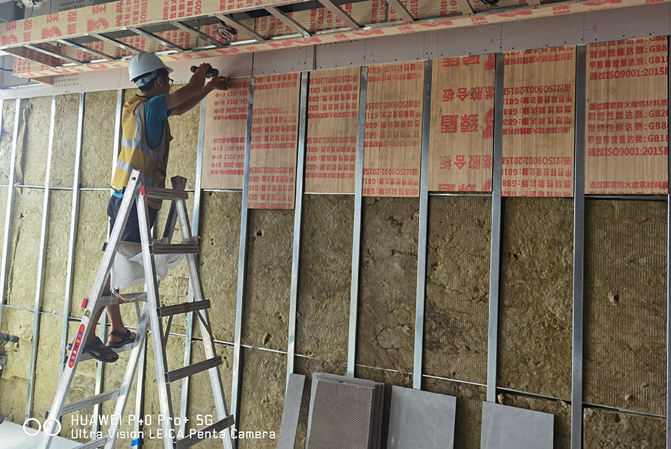 齊建裝飾古北SOHO辦公室裝修現場