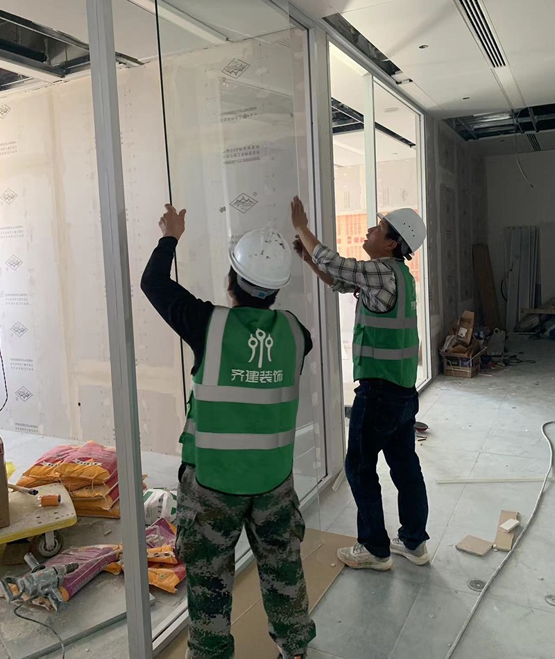 上海SK大廈辦公室裝修施工現場6