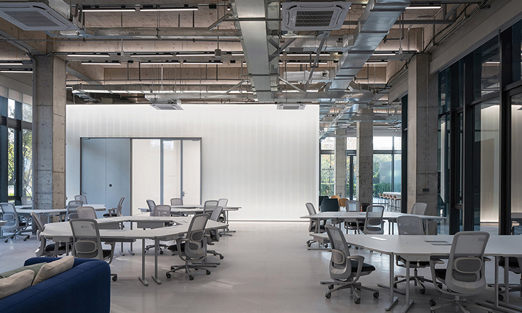 辦公室現代風裝修環境