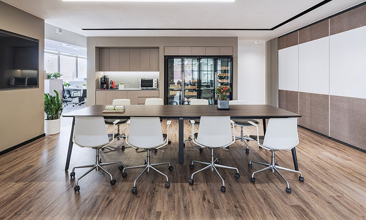 辦公室茶水區(qū)裝修完工照