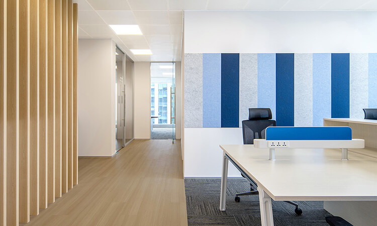 上海辦公室裝修，辦公辦公家具讓裝修公司定制劃算嗎？